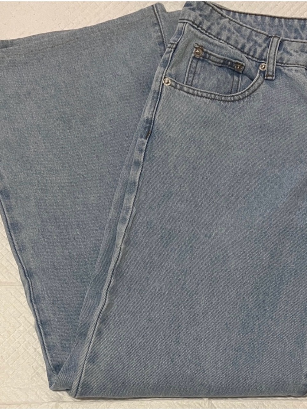 Edikted Men's Straight Jeans in Light Blue Denim